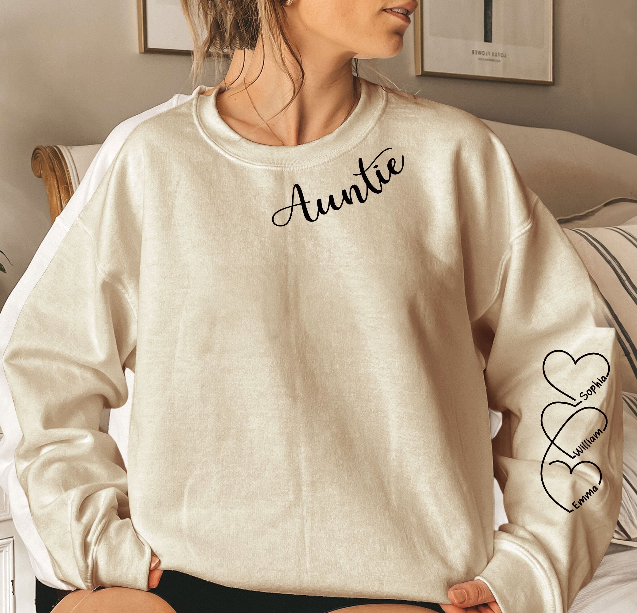 Auntie Gift Custom Her Children's Names - Personalized Sweatshirt