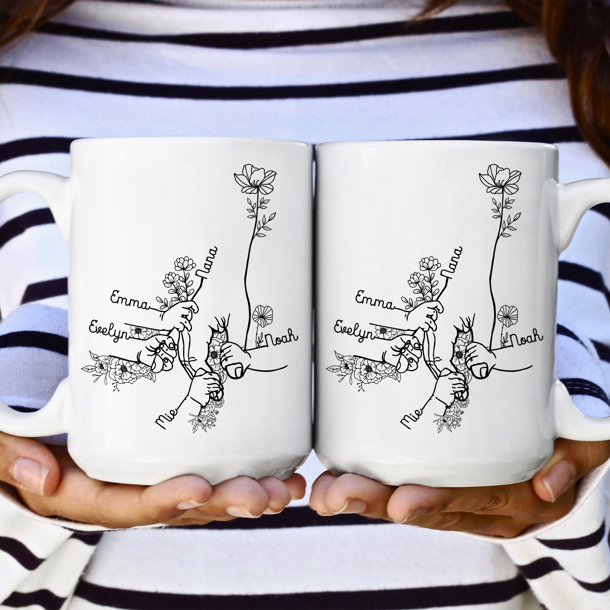 Grandma Grandchildren Holding Hand Floral Pattern - Personalized Mug