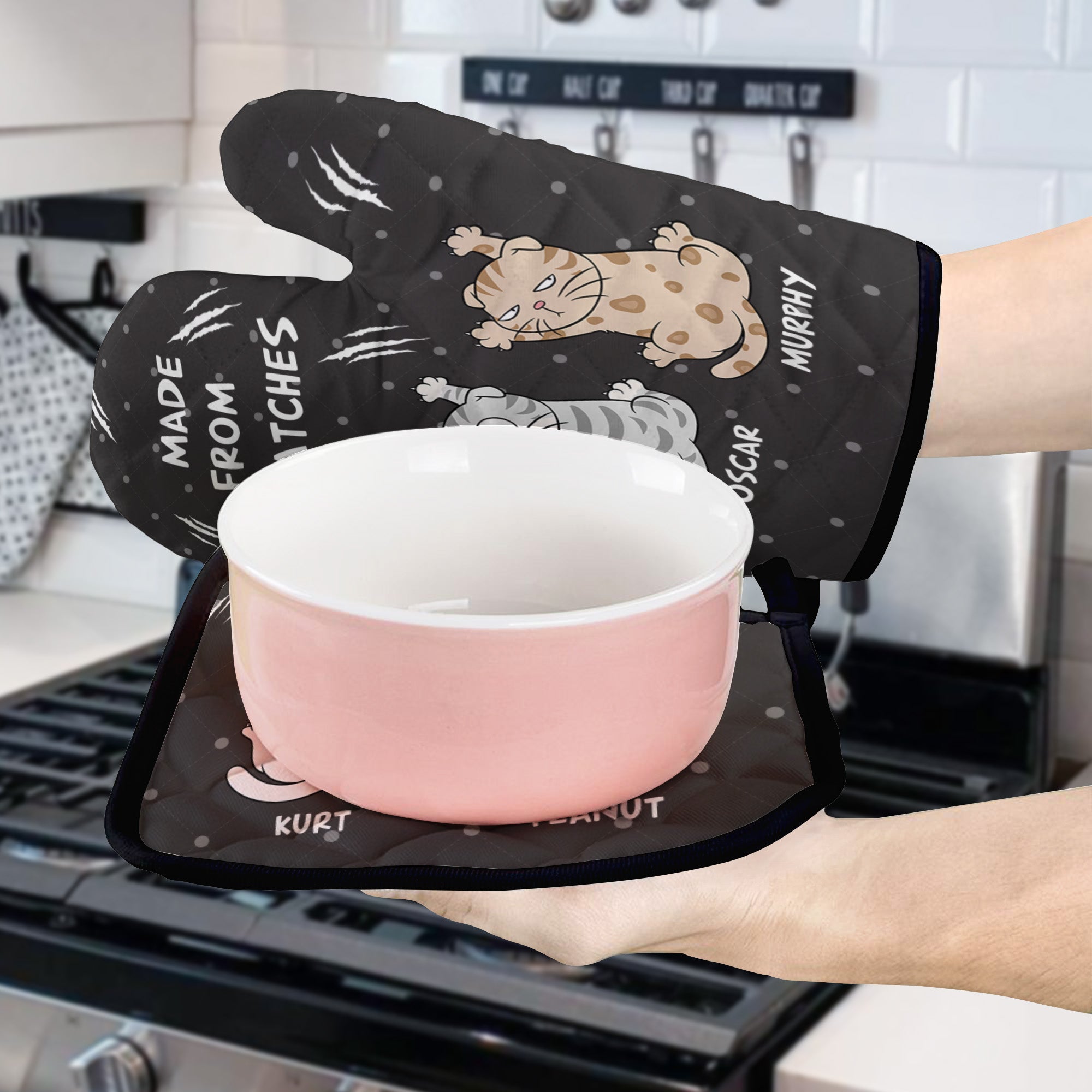 Made From Scratches - Personalized Oven Mitts And Pot Holder