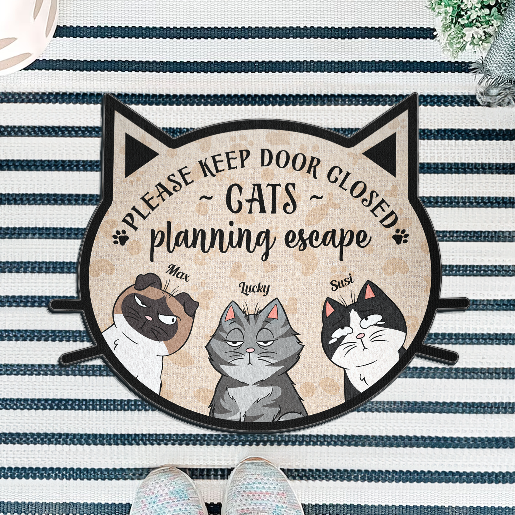 Please Keep Door Closed Cats Planning Escape - Personalized Doormat